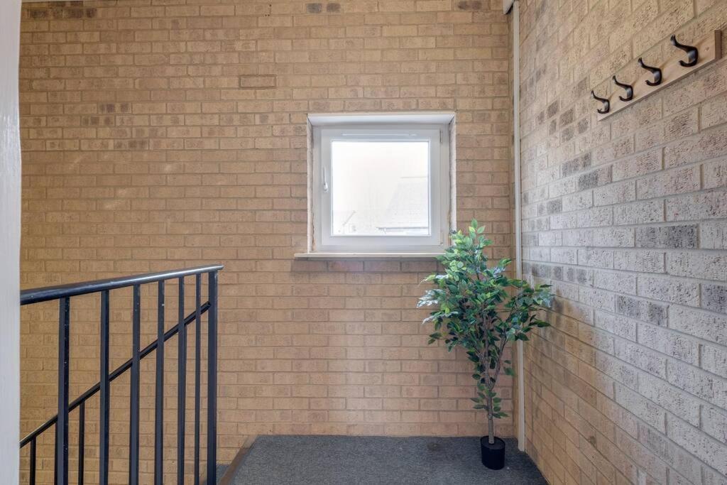 Stylish Modern Town Centre Flat Apartment