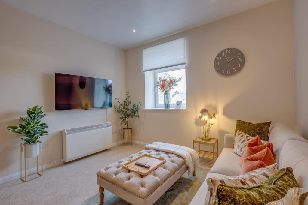 Stylish Modern Town Centre Flat Apartment